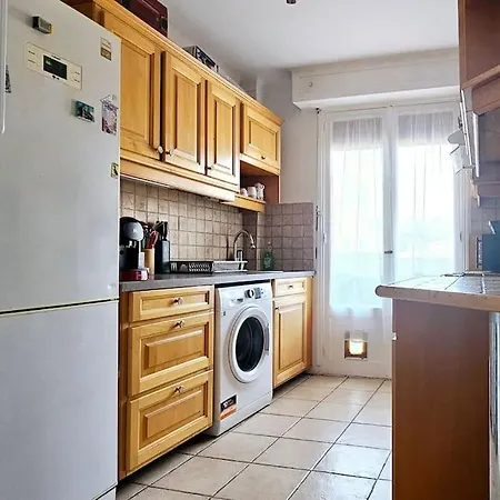 Le Chambord Hyper Centre, Balcon * קאן סור מר